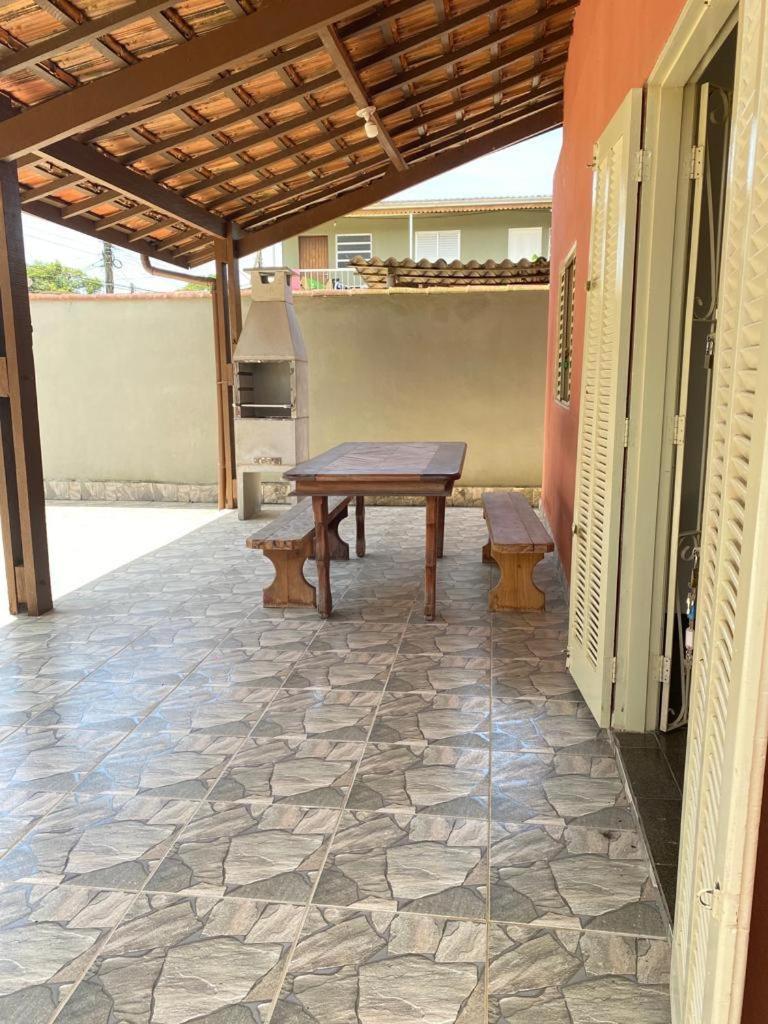 Casa Perto Da Praia Com Churras, Garagem E Wi-fi *